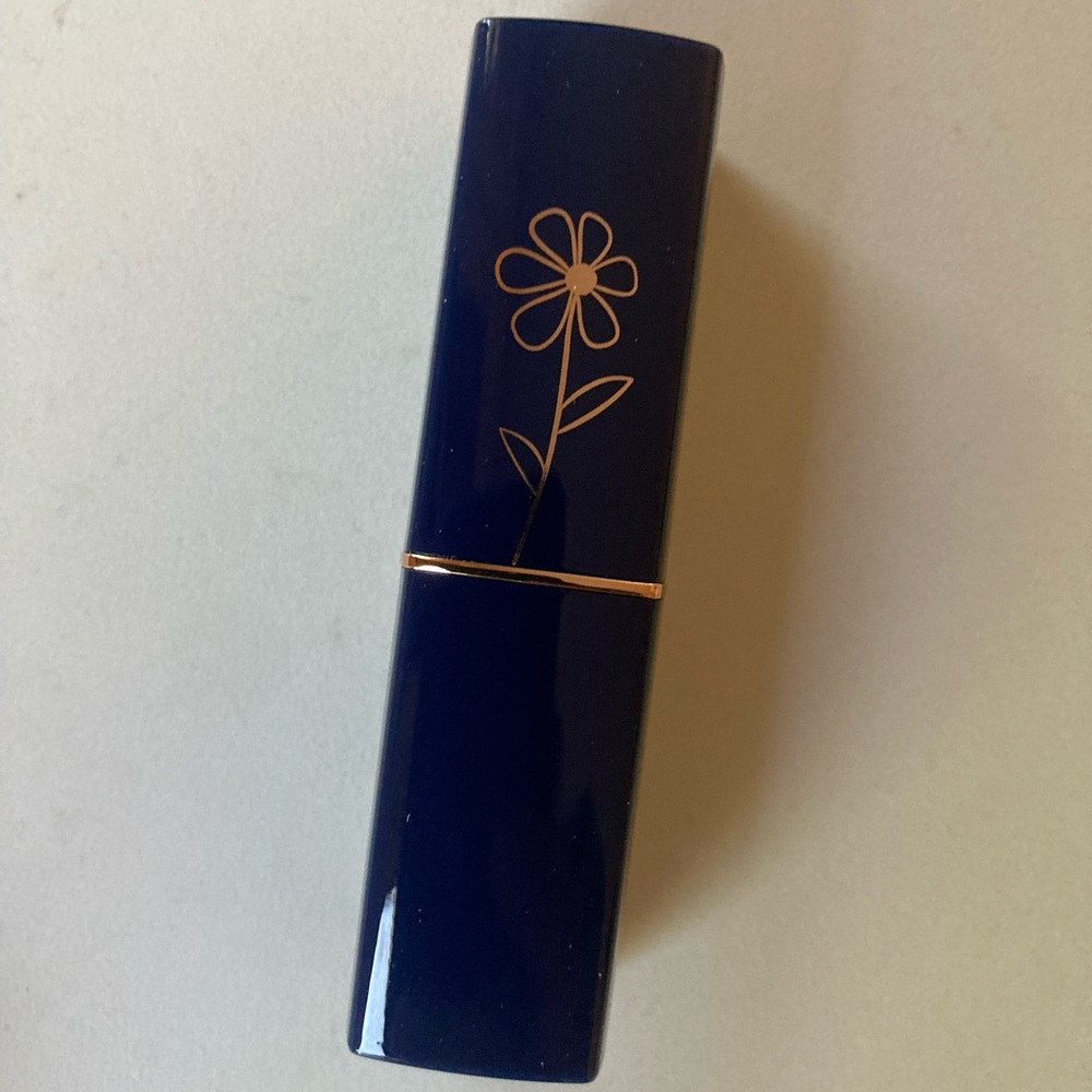 Magic Color Changing Flower Lip Balm - Picture 11 of 16